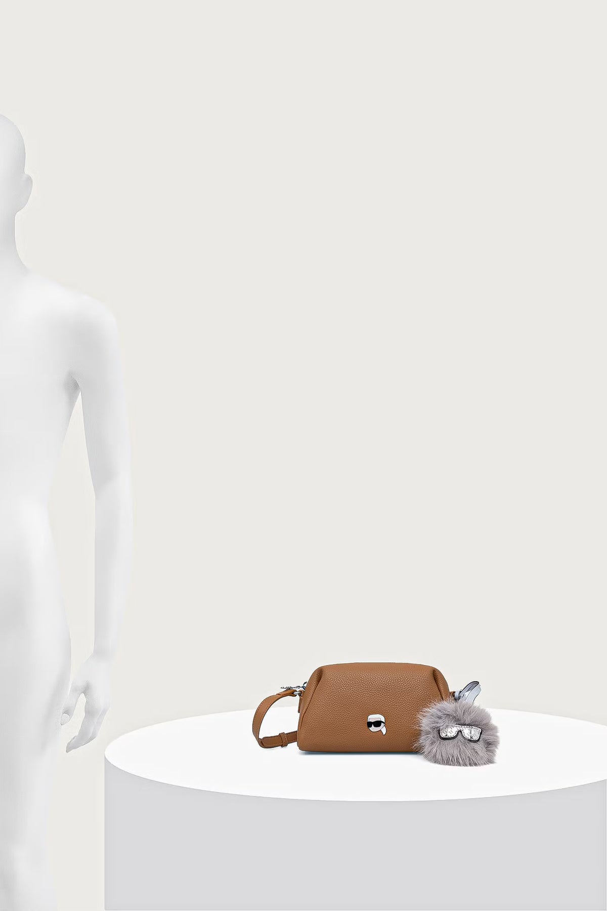 Women's ikon pebble camera bag B4W30083 4028 1xv Caramel